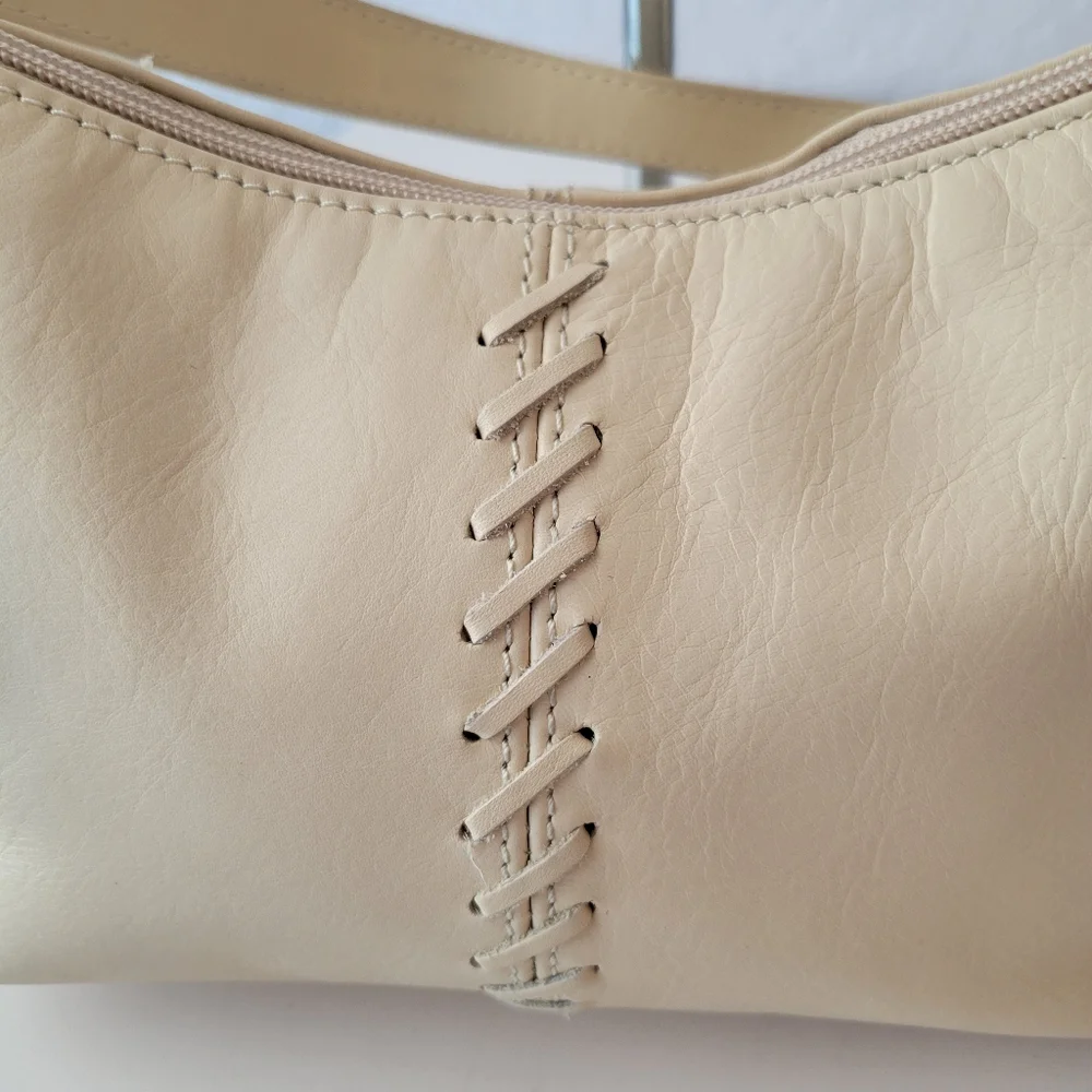 CHAPS VINTAGE CREAM LEATHER BRAIDED SMALL HOBO BAG
